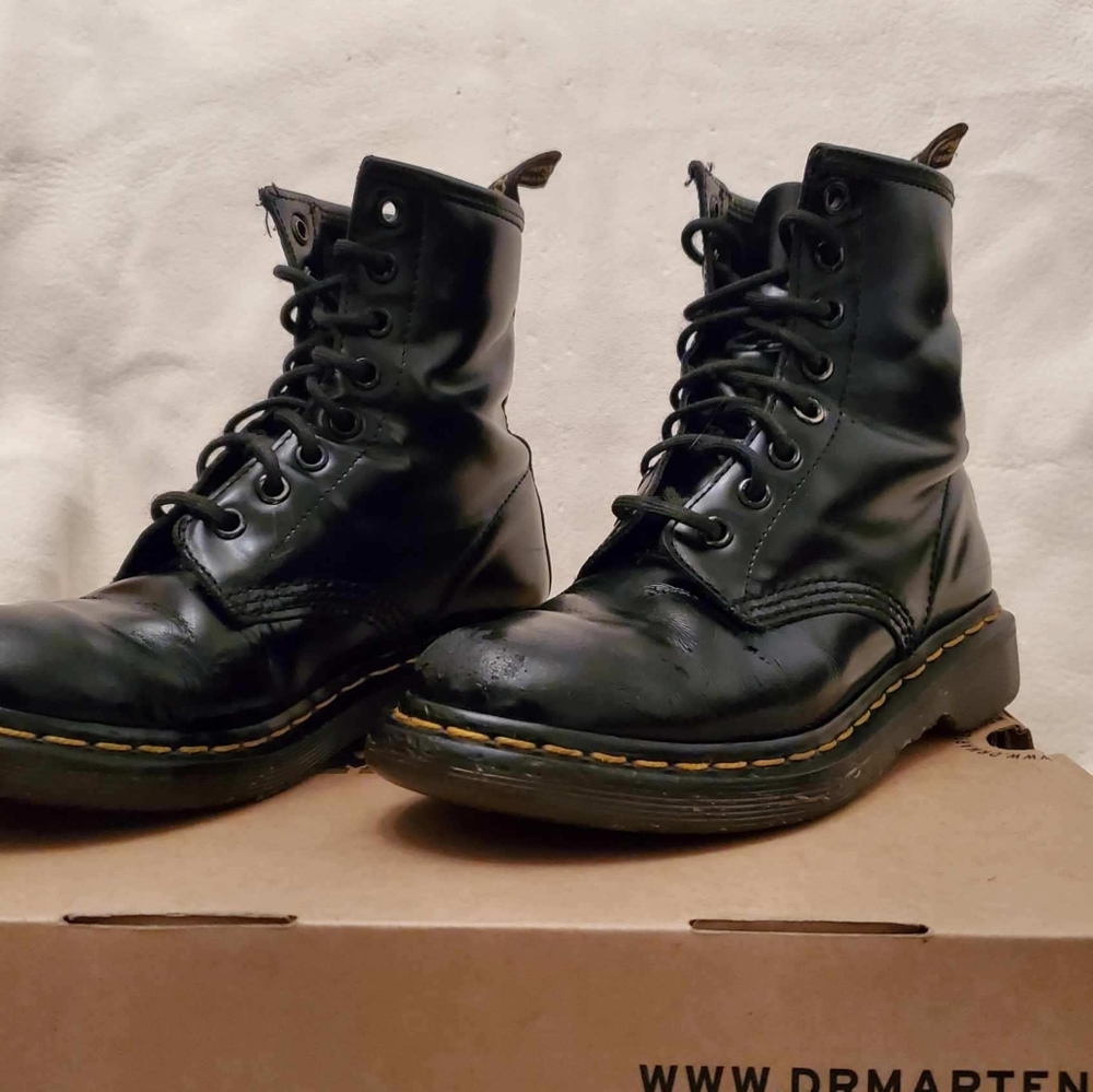 Dr. Martens Classic Boots